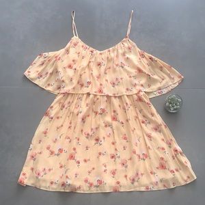 Like New Forever 21 Flowy Floral Dress
